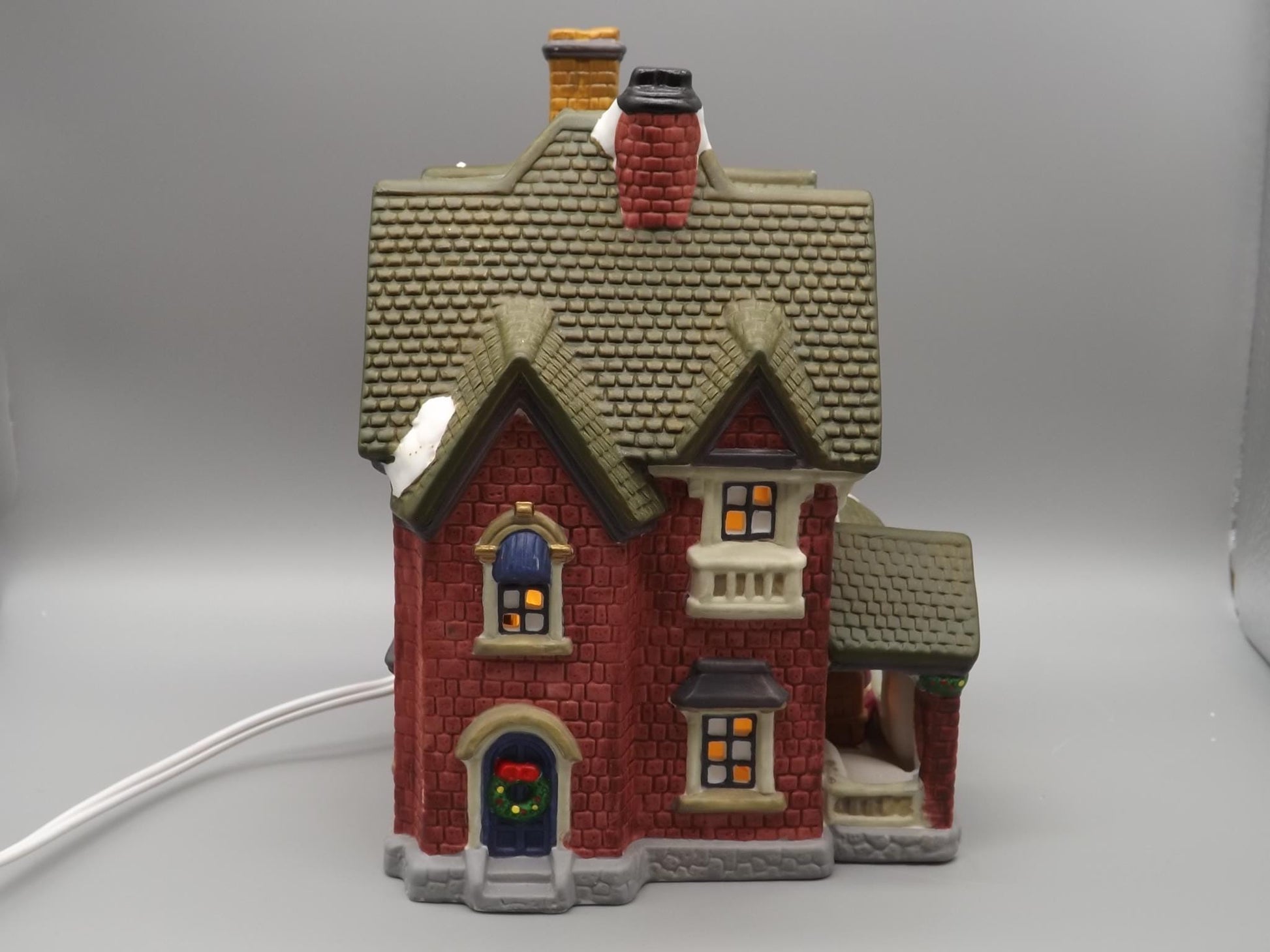 Vintage 1996 Dickens Keepsake Beauty and Coffee Shop