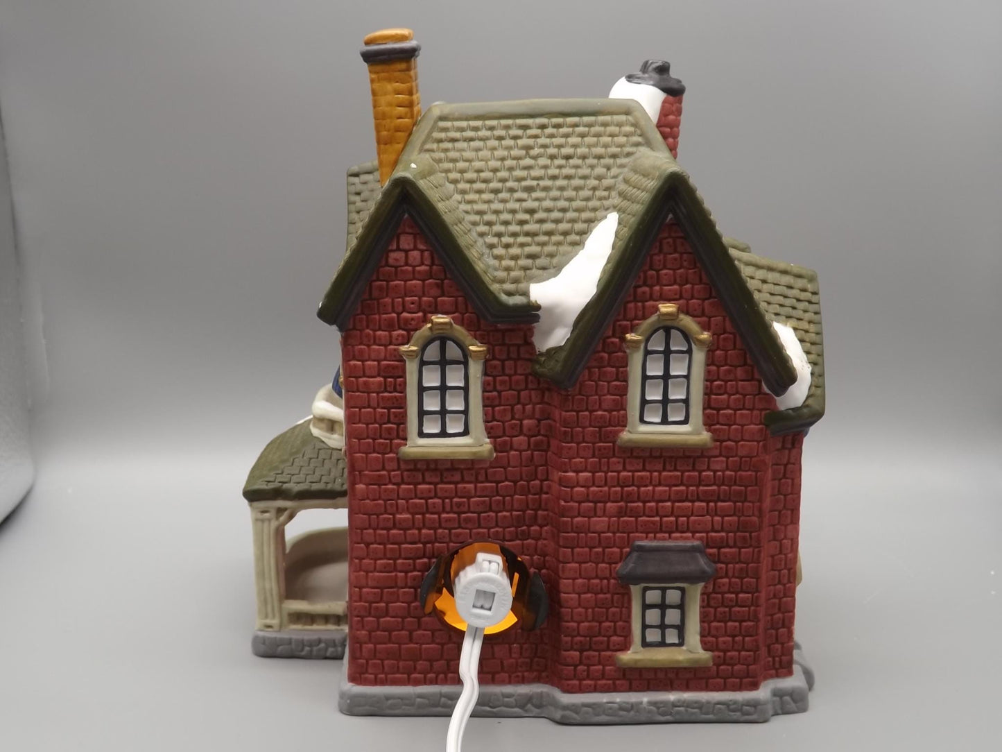 Vintage 1996 Dickens Keepsake Beauty and Coffee Shop