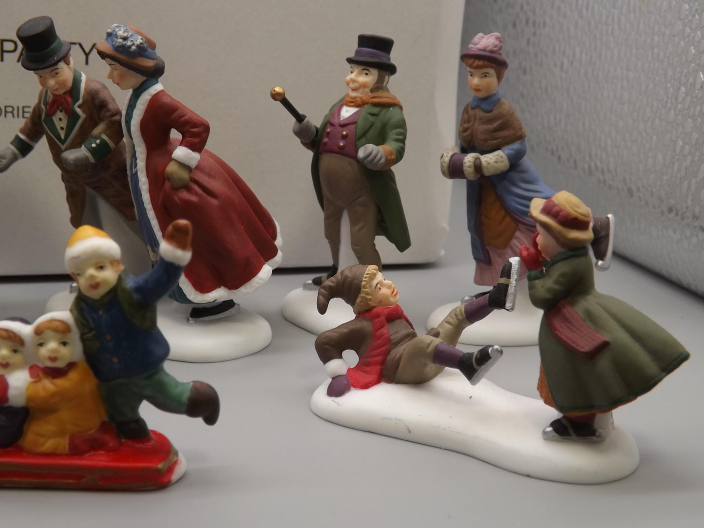 Vintage Heritage Village Collection Ashley Pond Skating Party yuletide decoration