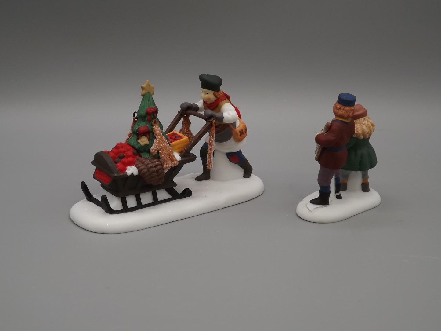 Vintage Heritage Village Collection Gingerbread Vender yuletide decoration