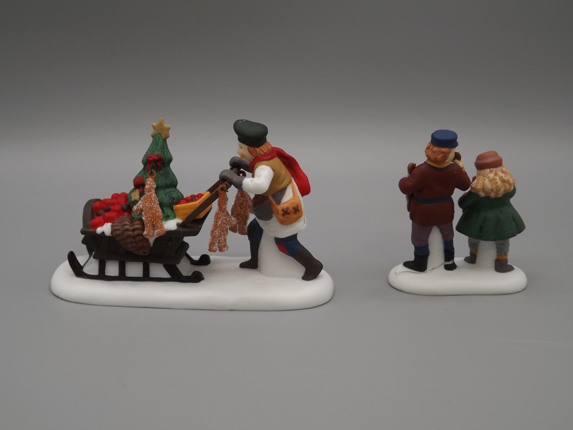 Vintage Heritage Village Collection Gingerbread Vender yuletide decoration