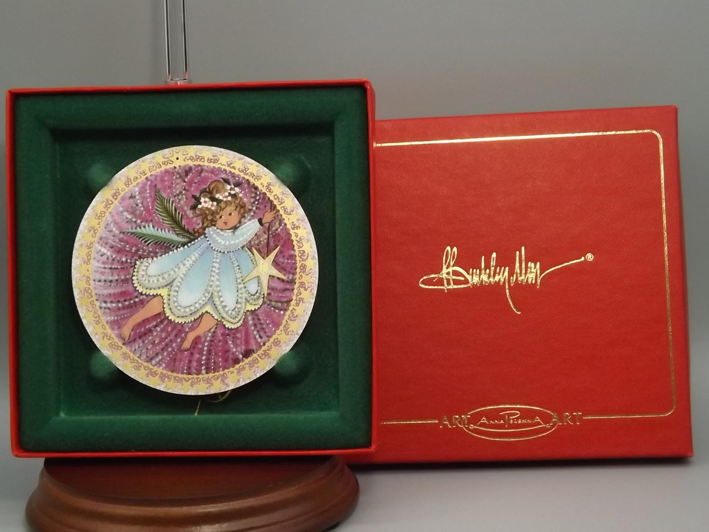 Vintage 1994 P Buckley Moss Porcelain Ornament "Angel Child" aka Angel 3.